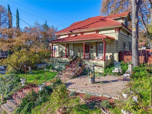 225 N Tunis St, Lakeport, CA, 95453-4633 | Card Image