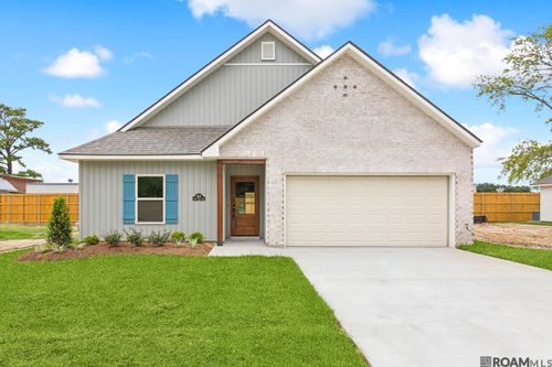 6121 Dune Terre Ave, Baton Rouge, LA, 70806-4339 | Card Image