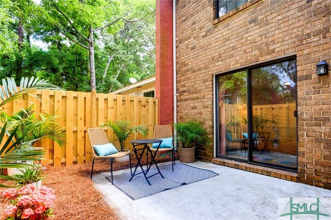 PRIVATE Courtyard | Image 19