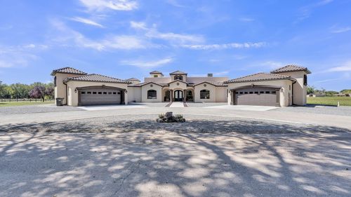 14 Haciendas Del Valle, Peralta, NM, 87042-8506 | Card Image