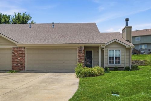 4115 W 26th Ter, Lawrence, KS, 66047-2659 | Card Image