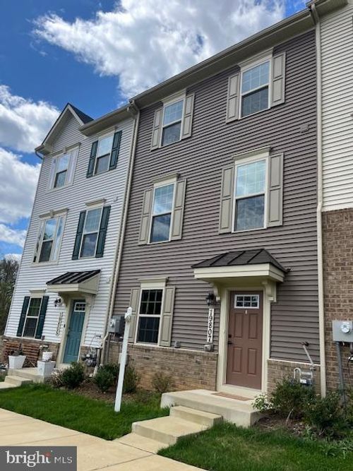 19807 Community Ter, MONTGOMERY VILLAGE, MD, 20886-3170 | Card Image