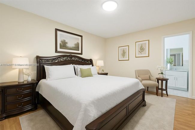 APT-203 - 3011 W 76 Th St, Condo with 3 bedrooms, 2 bathrooms and null parking in Hialeah FL | Image 5