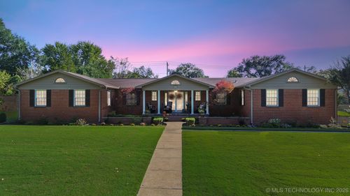 1300 E 7th St, Okmulgee, OK, 74447-4722 | Card Image