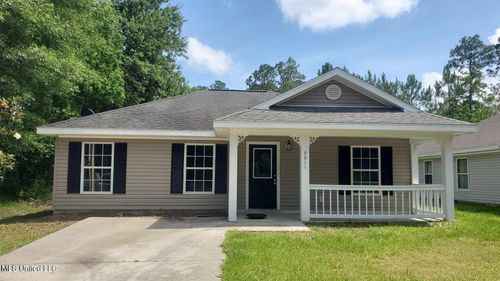 6011 E Adams St, Bay Saint Louis, MS, 39520-8373 | Card Image