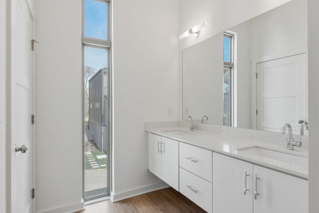 3035 Edwin Cir, House other with 2 bedrooms, 2 bathrooms and null parking in Nashville TN | Image 33
