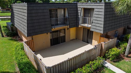 3902 39th Way, West Palm Beach, FL, 33407-6801 | Card Image