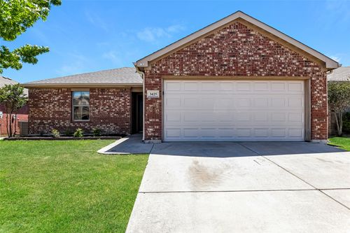 3425 Michelle Ridge Dr, Fort Worth, TX, 76123-2090 | Card Image