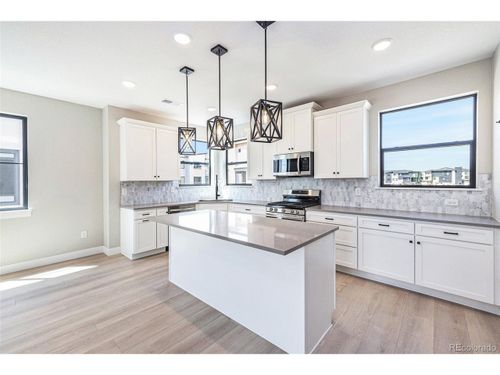 1-2078 S Holly St, Denver, CO, 80222-4886 | Card Image