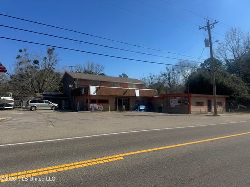 4077 Road 106, D'Iberville, MS, 39540-8182 | Card Image