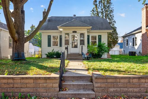 5324 37th Ave S, Minneapolis, MN, 55417-2130 | Card Image