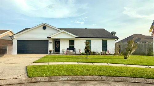 2737 Pin Oak Dr, Marrero, LA, 70072-6601 | Card Image