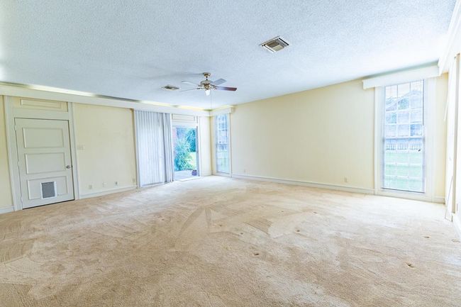 1001 W Walnut St, House other with 3 bedrooms, 3 bathrooms and 4 parking in Coleman TX | Image 22