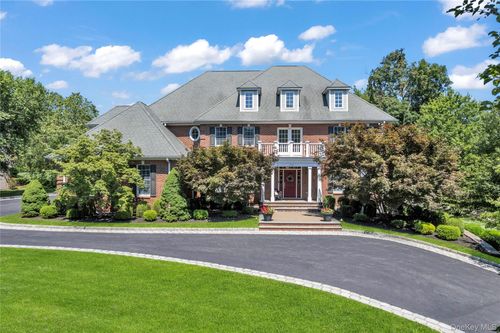 1520 Jacob Rd, Cortlandt Manor, NY, 10567-7226 | Card Image