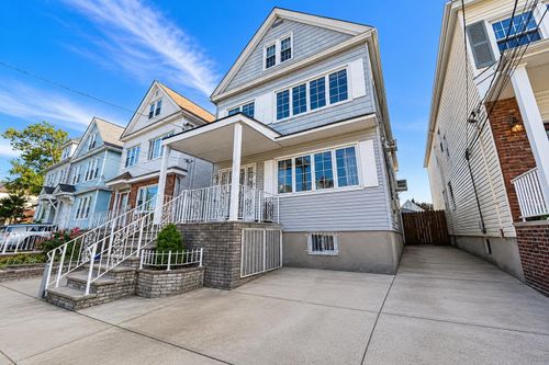 166 West 31st St, Bayonne, NJ, 07002 | Card Image