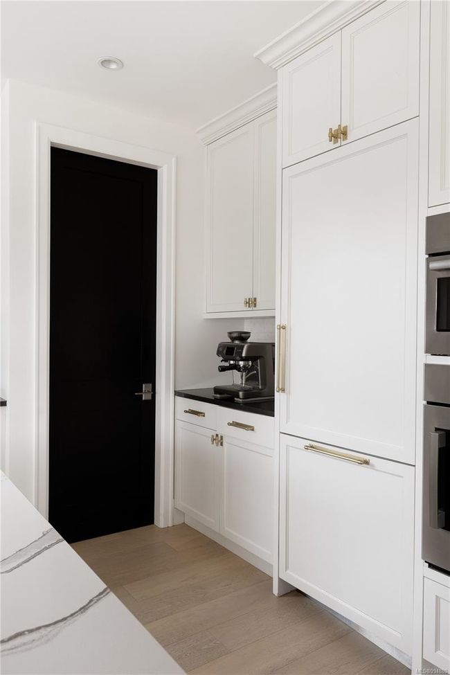 609 Oliver St, House other with 4 bedrooms, 4 bathrooms and 6 parking in Oak Bay BC | Image 14