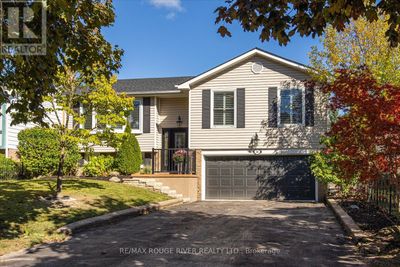 381 Colonsay Crt, House other with 3 bedrooms, 2 bathrooms and 10 parking in Oshawa ON | Image 1