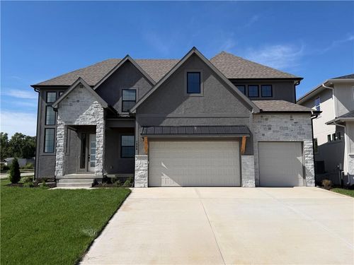 1820 Sw Arbormist Dr, Lee's Summit, MO, 64082-2700 | Card Image