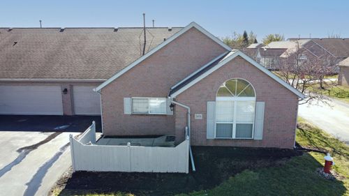 2476 Meadow Glade Dr, Hilliard, OH, 43026-7173 | Card Image