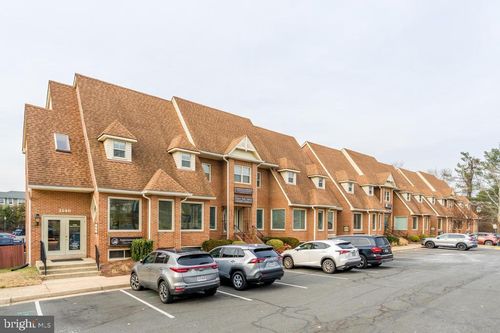 1146 Walker Rd, GREAT FALLS, VA, 22066-1838 | Card Image