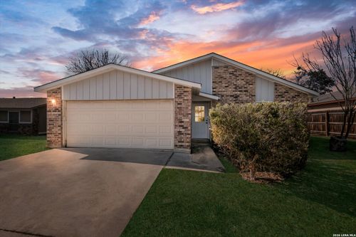 5527 Colewood St, San Antonio, TX, 78233-4922 | Card Image