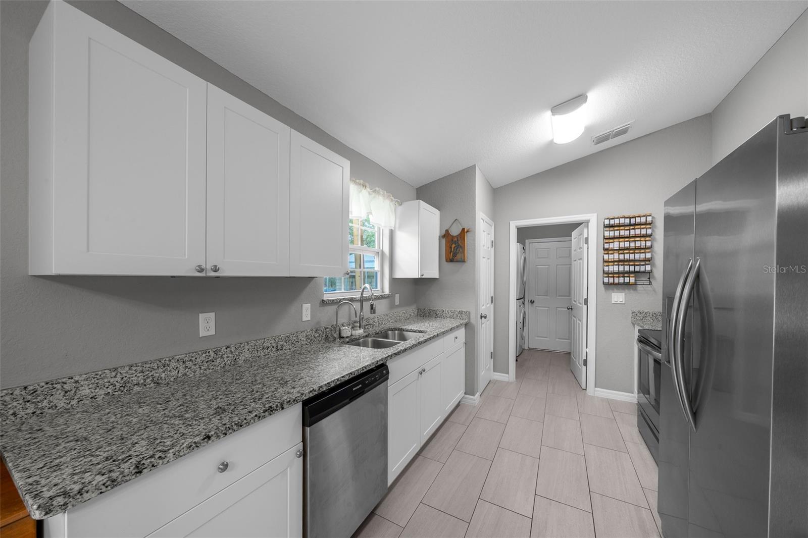 Residential in DUNNELLON 4