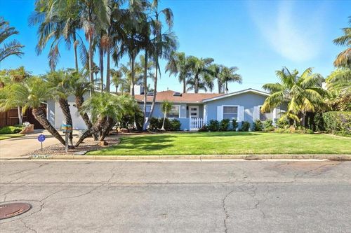 2025 S Horne St, Oceanside, CA, 92054-6527 | Card Image
