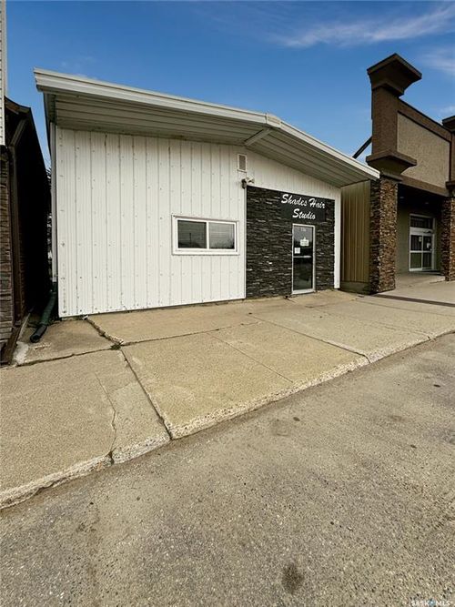 307 Main St, Hague, SK, S0K1X0 | Card Image