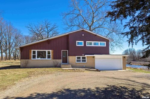 2465 260th Ave, De Witt, IA, 52742-9148 | Card Image