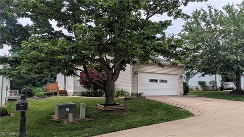 o-144 Royal Crest Dr, Seville, OH, 44273-9323 | Card Image