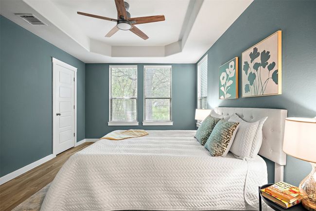 With large windows framing serene views of the trees, the room feels bright and airy, creating the perfect space to unwind after a long day | Image 19