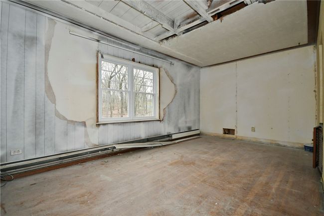 305 Hemlock Rd, House other with 3 bedrooms, 2 bathrooms and 2 parking in Trafford PA | Image 7