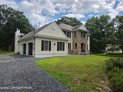 6630 Timothy Lake Rd, East Stroudsburg, PA, 18302-8686 | Card Image