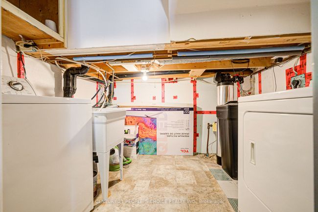 83 Corey Cir, Condo with 3 bedrooms, 3 bathrooms and 1 parking in Georgetown ON | Image 35