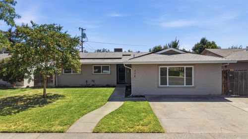 778 April Ln, Yuba City, CA, 95991-1900 | Card Image