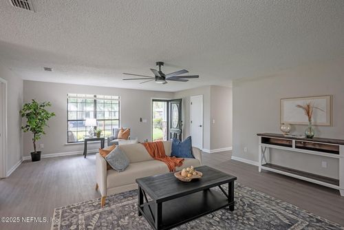 226 Quince Ct, ORANGE PARK, FL, 32073-2733 | Card Image