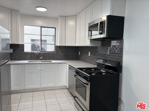 4233 Avocado Street, Los Angeles, CA, 90027 | Card Image