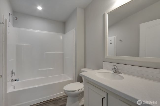 **Photos of another home but the same | Image 14