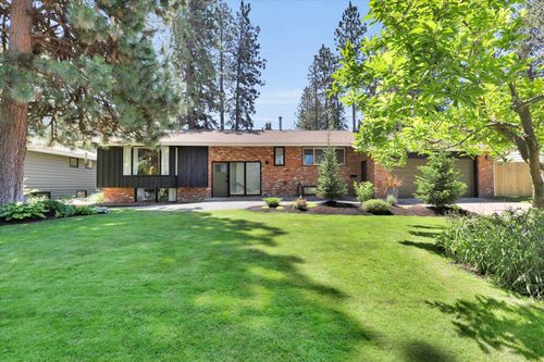 2628 E 39th Ave, Spokane, WA, 99223-4541 | Card Image