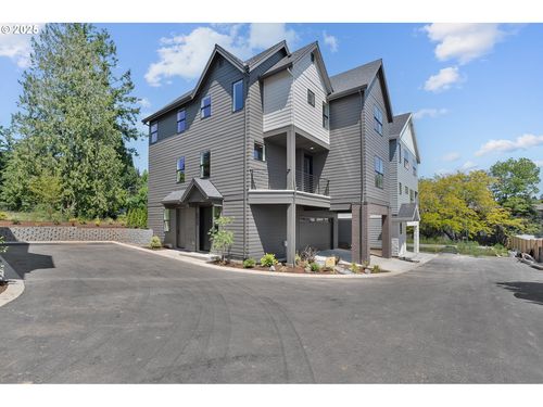 6026 Sw 18th Dr, Portland, OR, 97239-2002 | Card Image