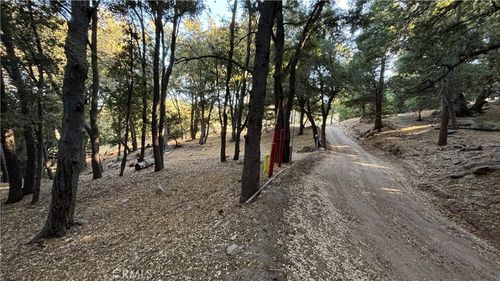 722 Mojave River Rd, Cedarpines Park, CA, 92322-0136 | Card Image