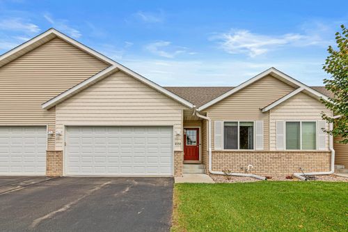 4151 Blakewood Dr, Shakopee, MN, 55379-5823 | Card Image