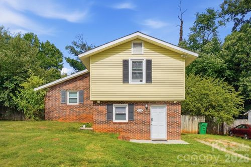 233 Scottie Pl, Charlotte, NC, 28217-2042 | Card Image