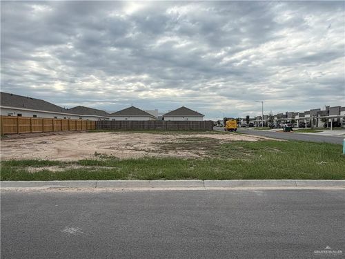 12509 N 38th Street N, Edinburg, TX, 78541 | Card Image