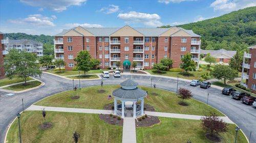 405-4444 Pheasant Ridge Rd, Roanoke, VA, 24014-5217 | Card Image