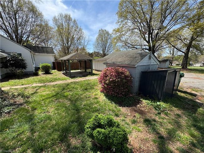 373 Mountainview Rd, House other with 3 bedrooms, 2 bathrooms and null parking in King NC | Image 8