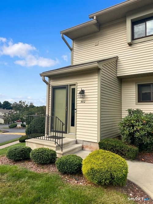 802-802 Summer Hill Dr, South Windsor, CT, 06074-2861 | Card Image