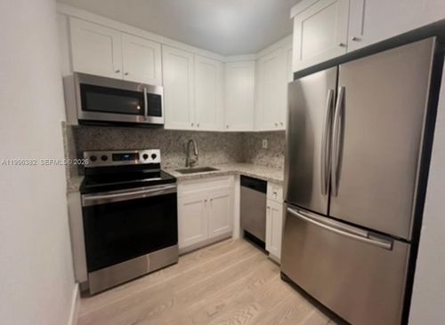 204-444 Sw 4th St, Miami, FL, 33130 | Card Image