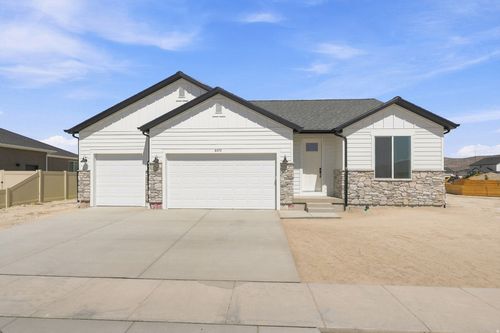 439-2273 E Sunflower Dr, Eagle Mountain, UT, 84005-3024 | Card Image