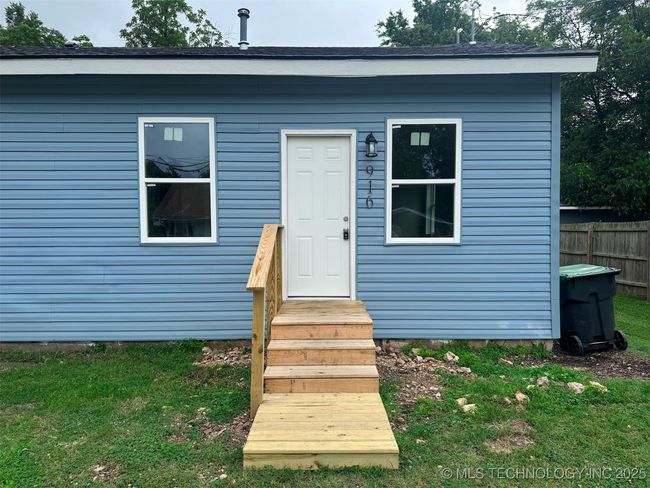 916 Coy Ave, Home with 3 bedrooms, 2 bathrooms and null parking in Tahlequah OK | Image 6